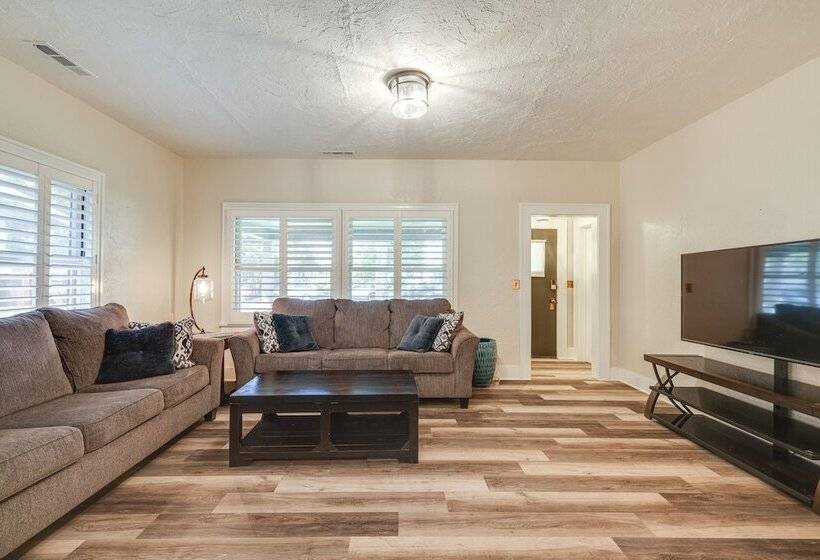 Sunny Turlock Cottage: Walk To Downtown!