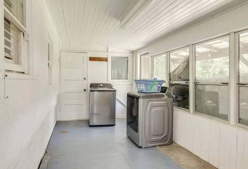 Sunny Turlock Cottage: Walk To Downtown!