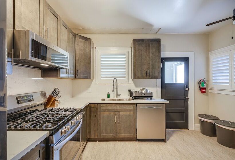 Sunny Turlock Cottage: Walk To Downtown!