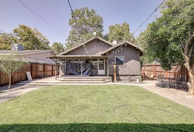 Sunny Turlock Cottage: Walk To Downtown!
