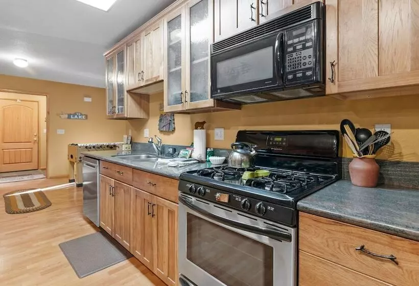 The Mauna Home