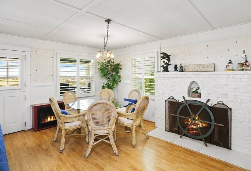 Stunning Beachfront Home In Prime Newport Location