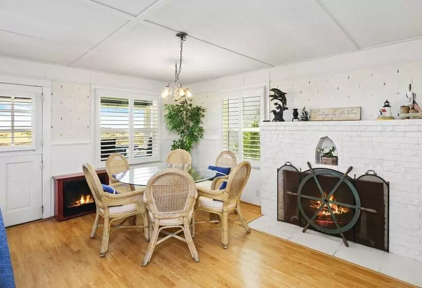 Stunning Beachfront Home In Prime Newport Location