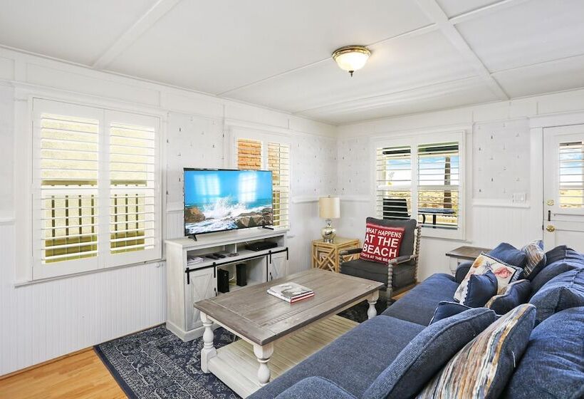 Stunning Beachfront Home In Prime Newport Location