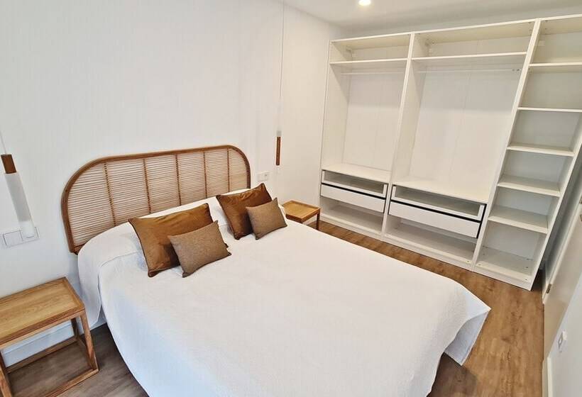 مبيت وإفطار Br Silgar Suites