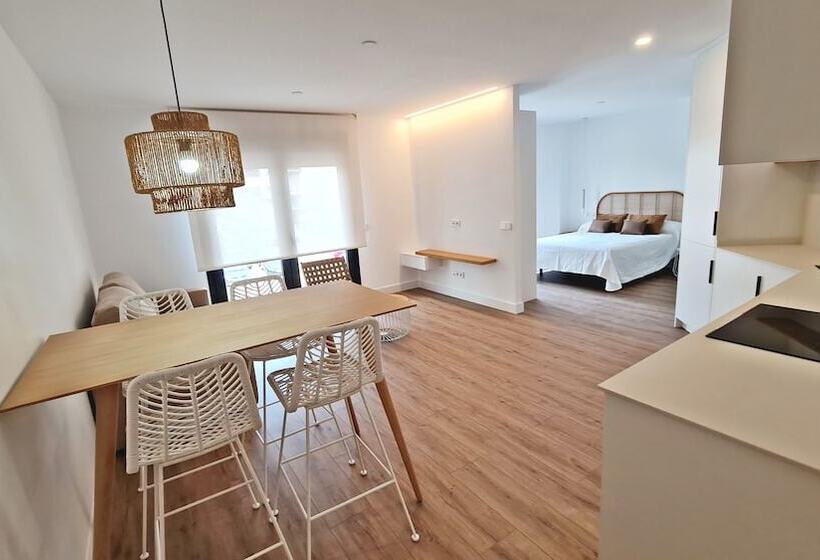 مبيت وإفطار Br Silgar Suites