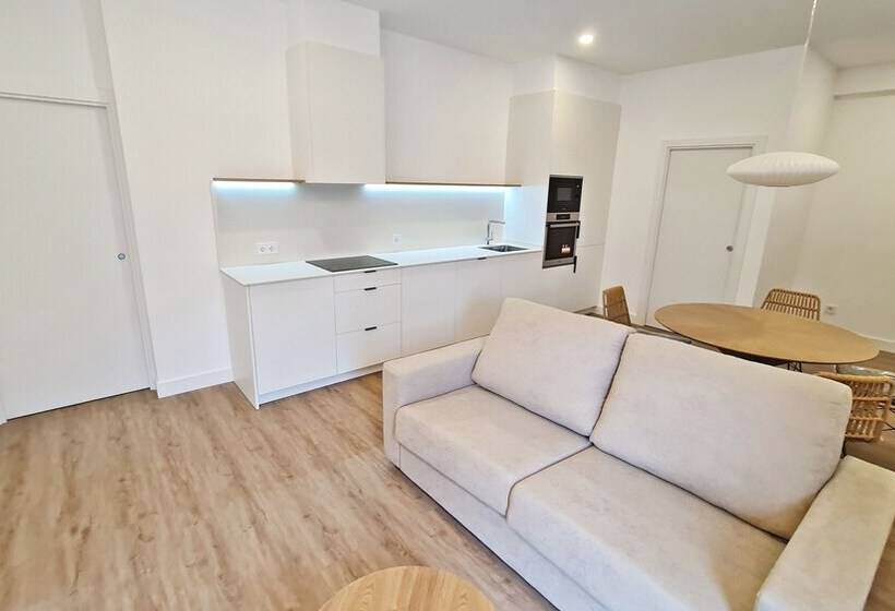 مبيت وإفطار Br Silgar Suites