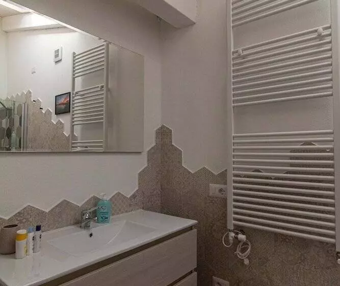 تختخواب و صبحانه Marrubiu