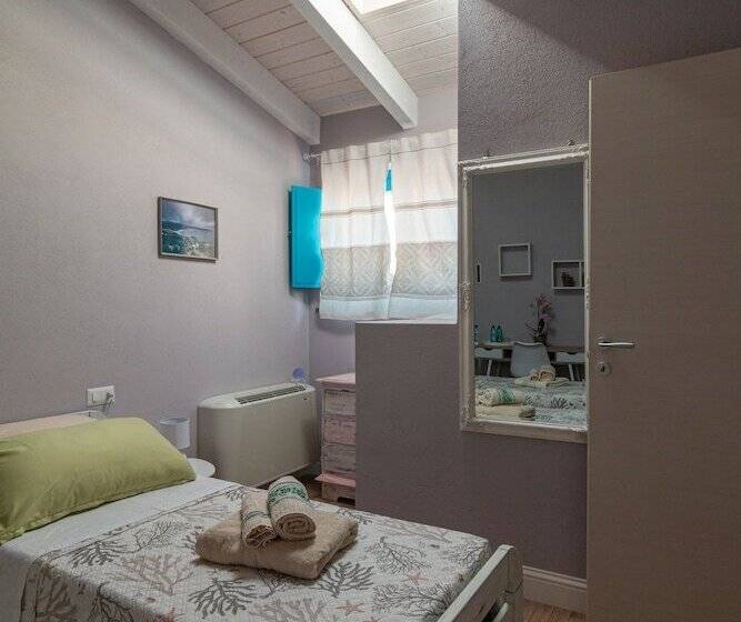 مبيت وإفطار Marrubiu