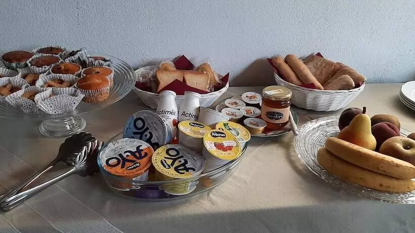 تختخواب و صبحانه Marrubiu