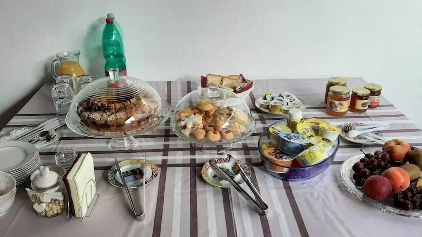 تختخواب و صبحانه Marrubiu