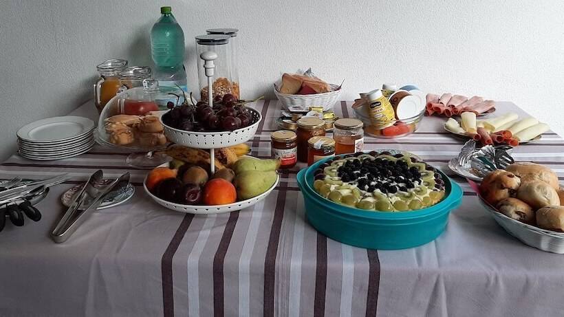 مبيت وإفطار Marrubiu