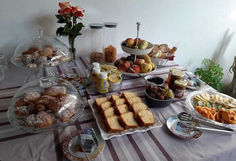 مبيت وإفطار Marrubiu