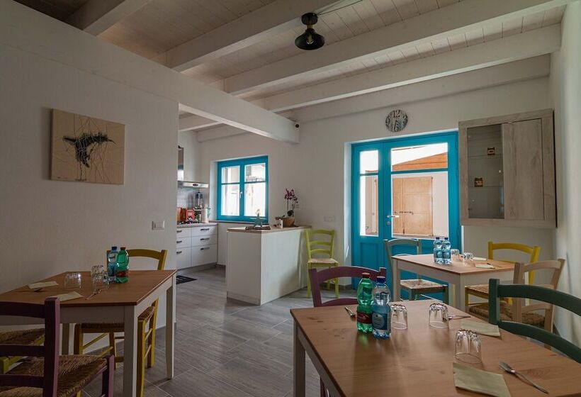 مبيت وإفطار Marrubiu