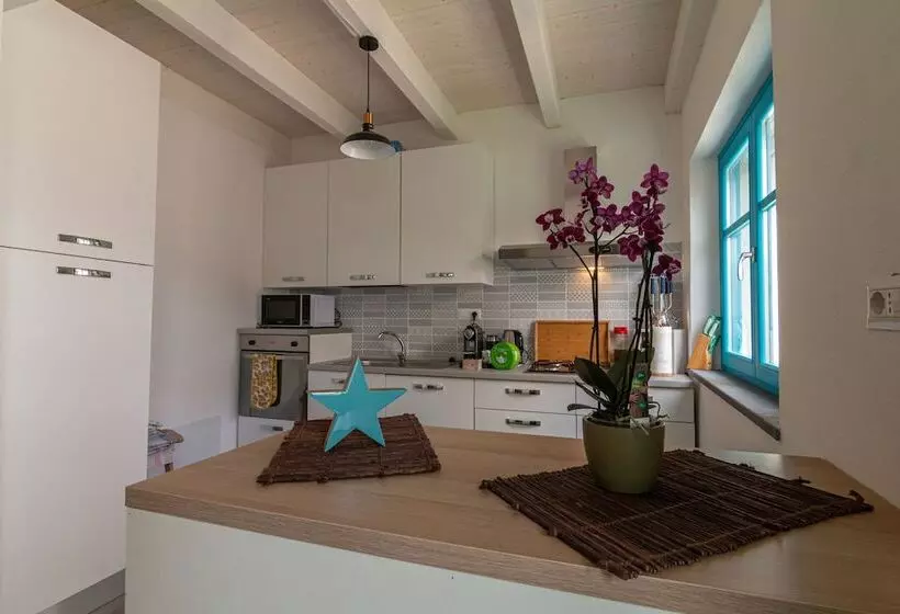 تختخواب و صبحانه Marrubiu