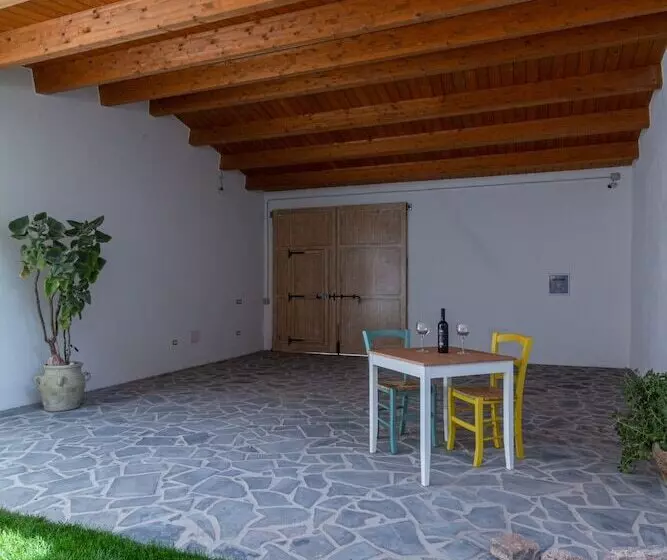 تختخواب و صبحانه Marrubiu