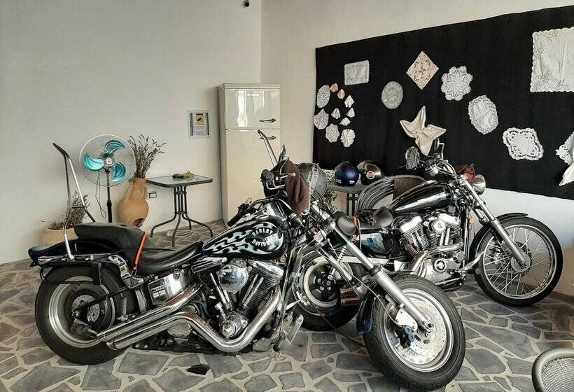 مبيت وإفطار Marrubiu