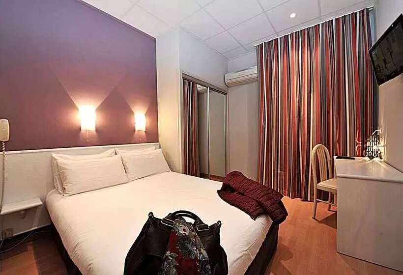 Hotelli Cit Hôtel Le Louvre Orange