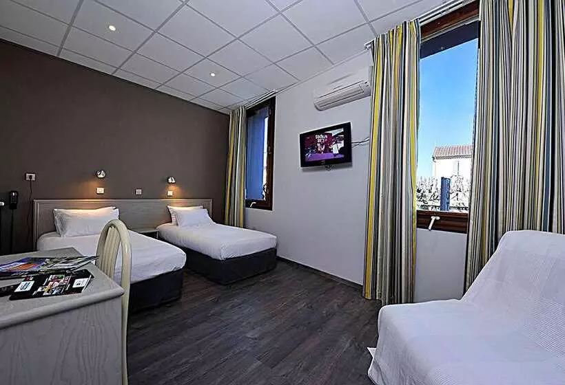 Hotelli Cit Hôtel Le Louvre Orange