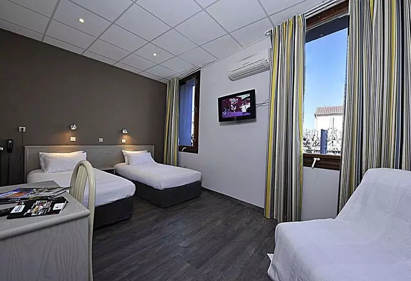 Hotelli Cit Hôtel Le Louvre Orange