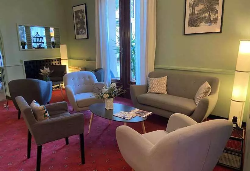 Hotelli Cit Hôtel Le Louvre Orange