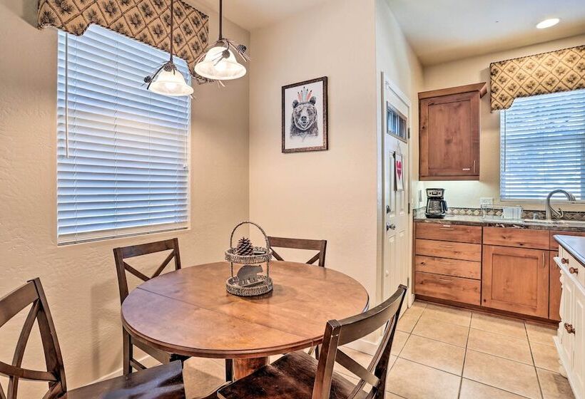 5 Mi To Big Bear Lake: Cozy Cottage W/ Hot Tub