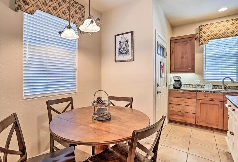 5 Mi To Big Bear Lake: Cozy Cottage W/ Hot Tub