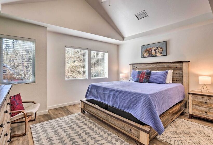 5 Mi To Big Bear Lake: Cozy Cottage W/ Hot Tub