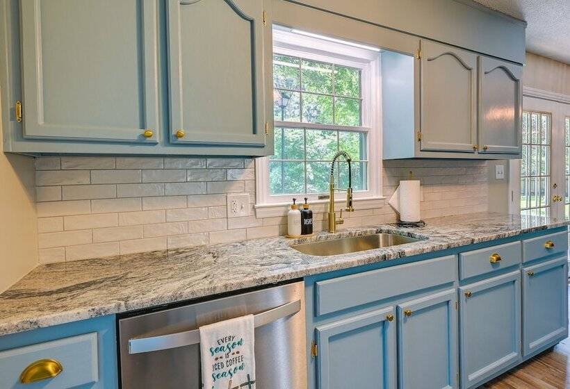 Cozy High Point Vacation Rental: Near Hpu Campus