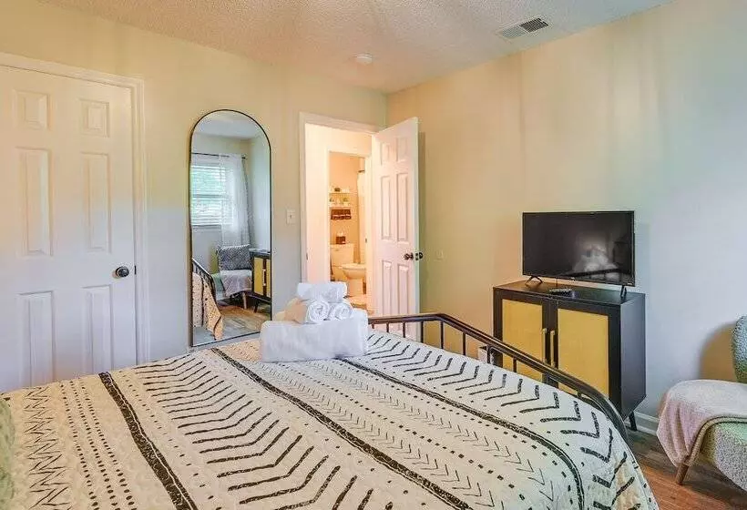 Cozy High Point Vacation Rental: Near Hpu Campus