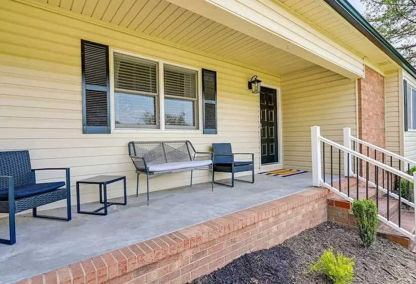 Cozy High Point Vacation Rental: Near Hpu Campus