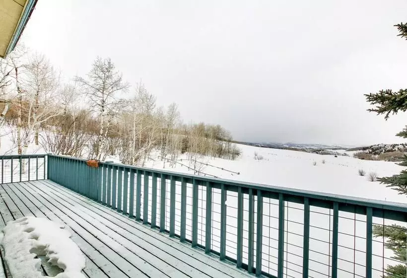 Cozy Mountain Home On 10 Acres W/ Fire Pit + Games