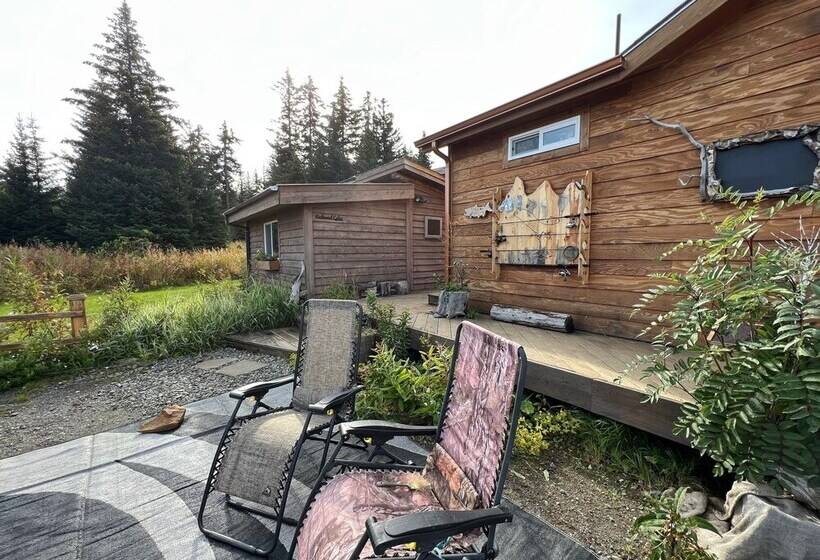 Green Timbers Lodge Redwood Cabin