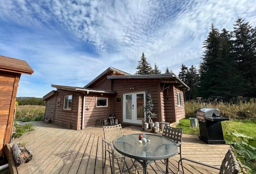 Green Timbers Lodge Redwood Cabin