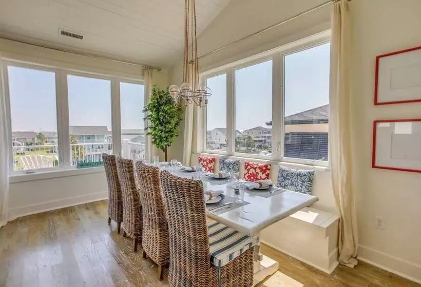 Holden Beach House W/ Boat Dock: Steps To Beach!