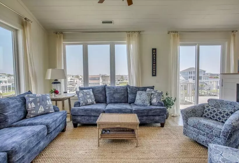 Holden Beach House W/ Boat Dock: Steps To Beach!