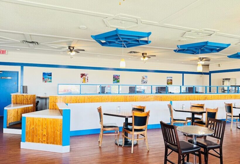 فندق Ramada By Wyndham Dawson Creek