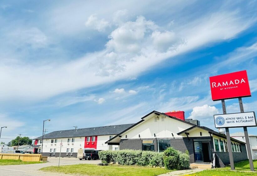 فندق Ramada By Wyndham Dawson Creek