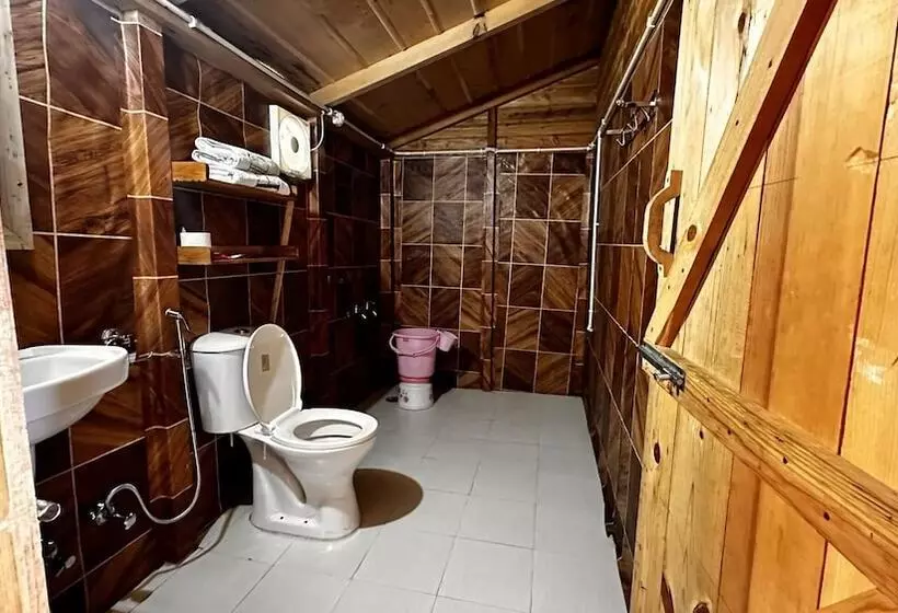 هتل Blue Poppy Resort