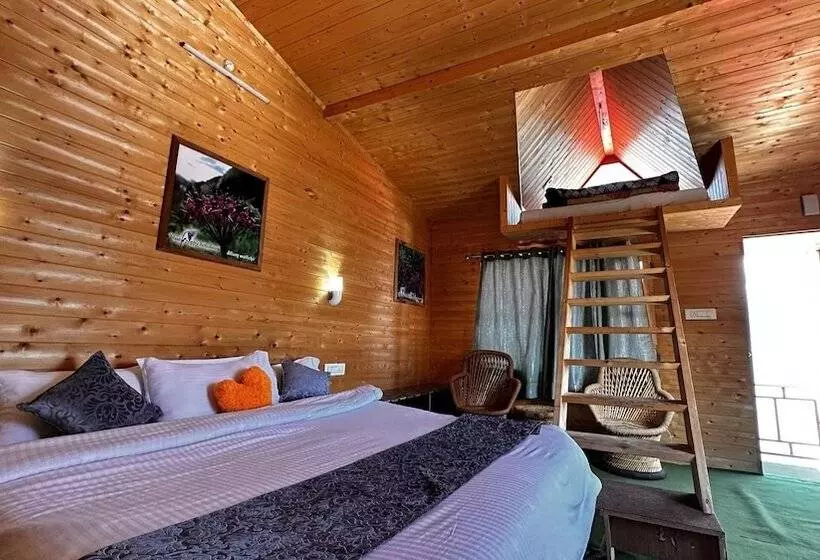 هتل Blue Poppy Resort