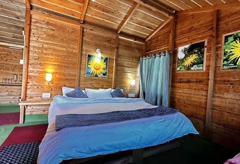 هتل Blue Poppy Resort