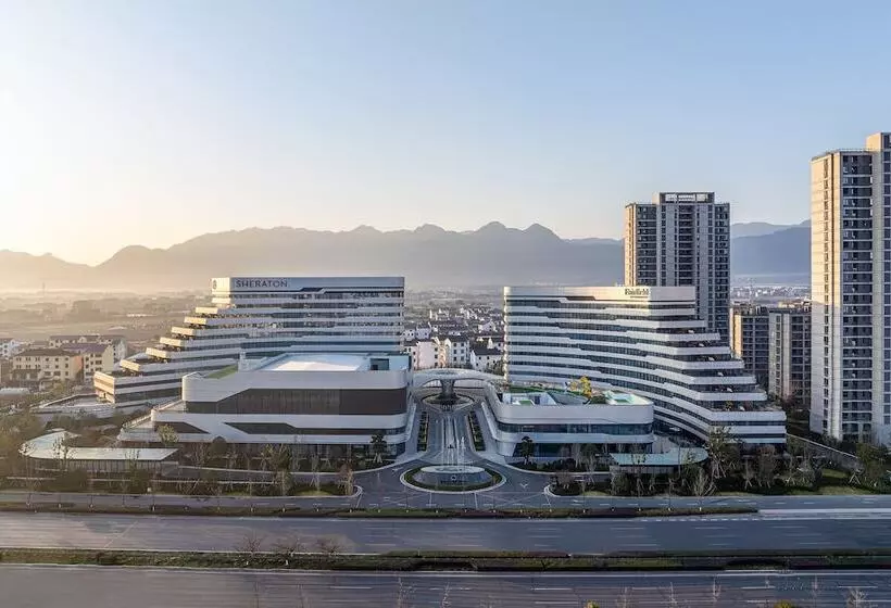 هتل Fairfield By Marriott Pujiang