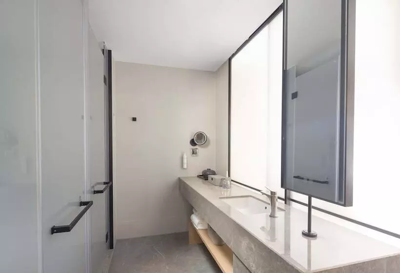 هتل Fairfield By Marriott Pujiang