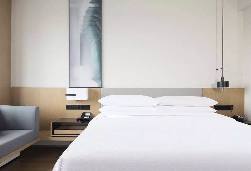هتل Fairfield By Marriott Pujiang