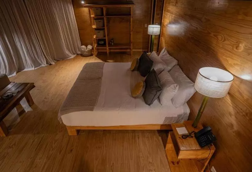 Hotelli Reserva Natural Iguazú   Pristine Luxury Camp