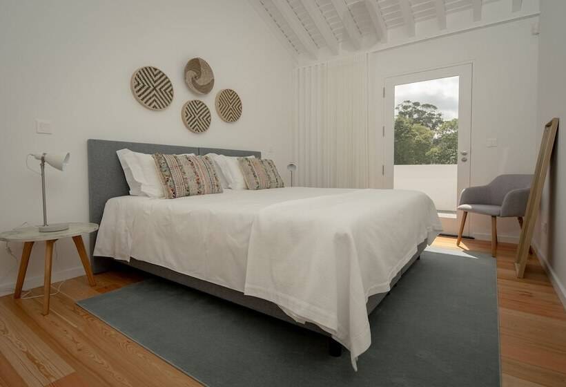 هتل روستایی Quinta Dos 10