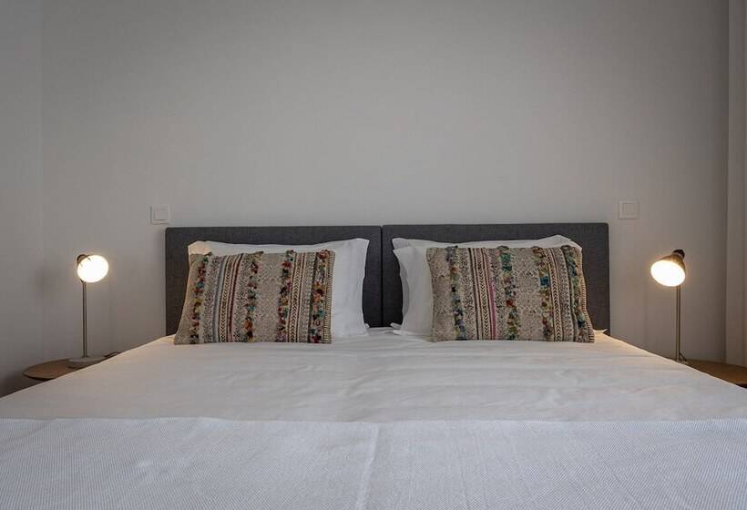 هتل روستایی Quinta Dos 10