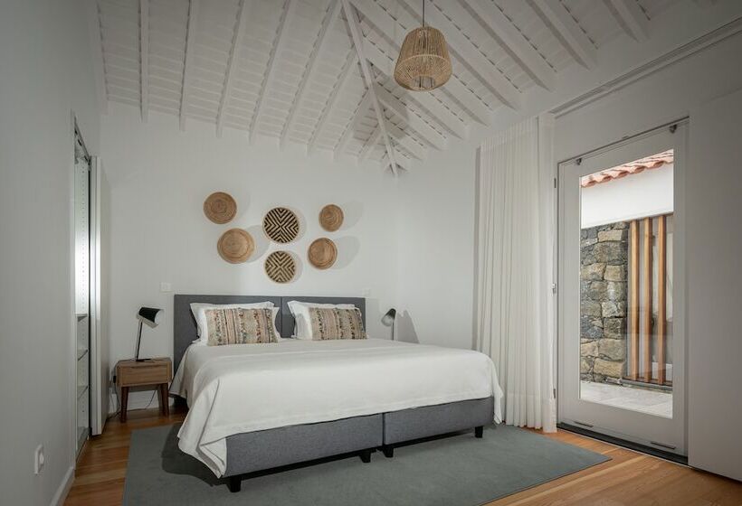 هتل روستایی Quinta Dos 10