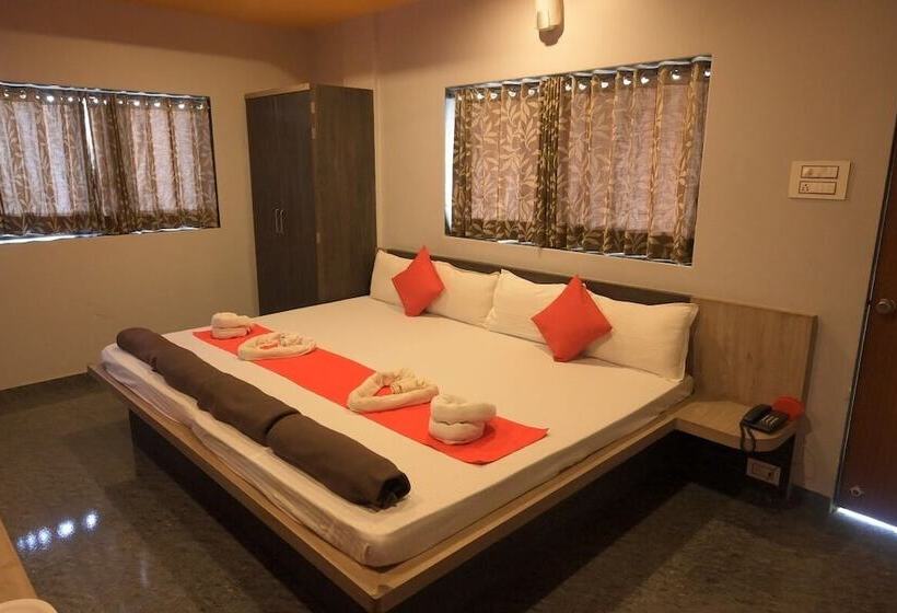 Hotel Sukhsagar Beach Resort Kunkeshwar