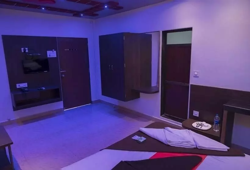 Hotelli Sukhsagar Beach Resort Kunkeshwar